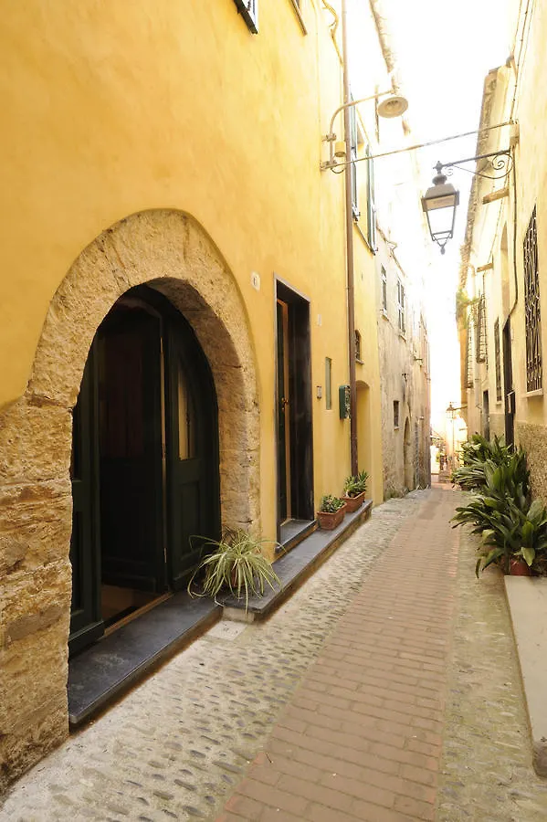 B&B Corallini Cervo Couette-café